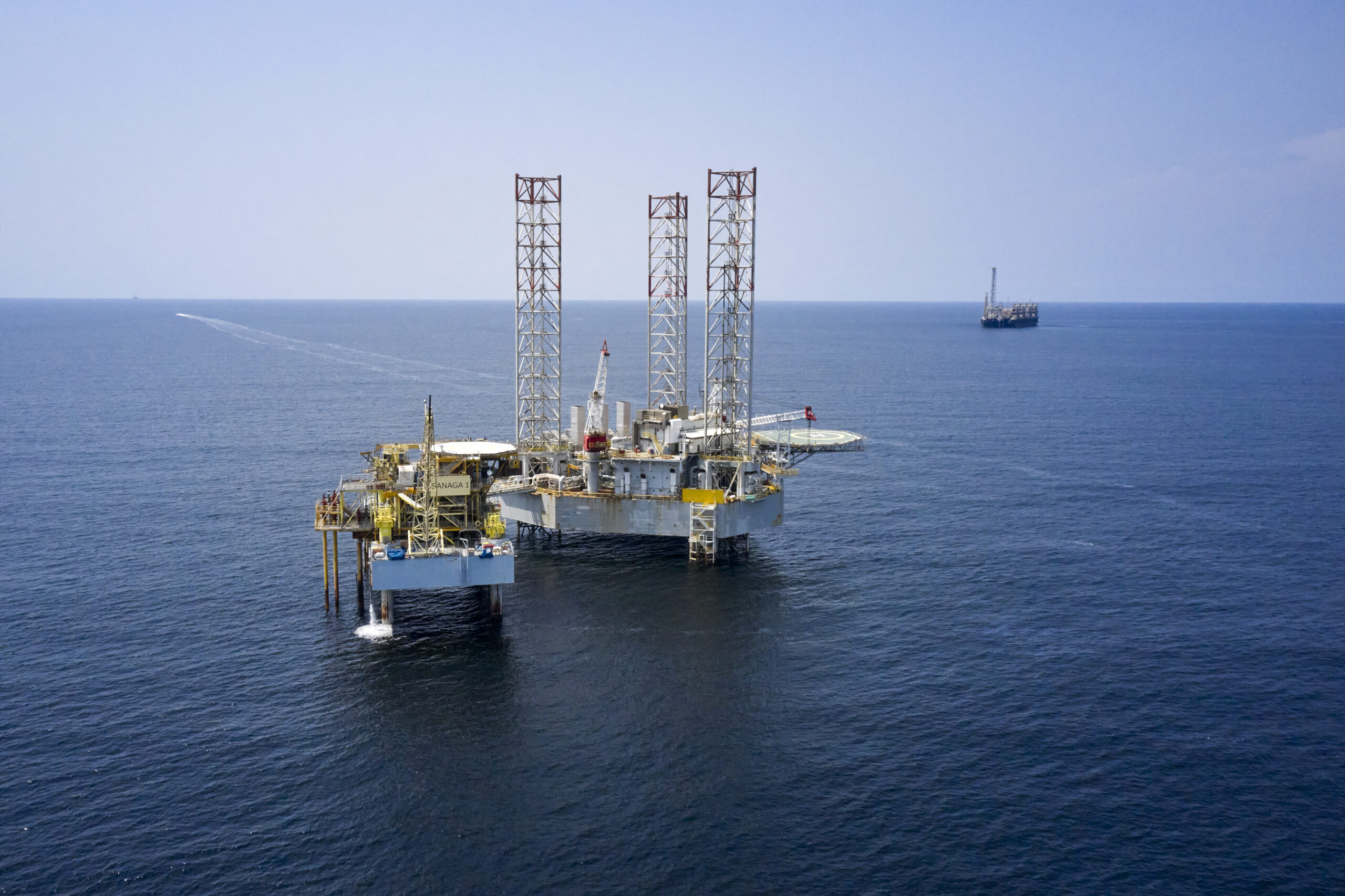 Sanaga platform afloating offshore Cameroon