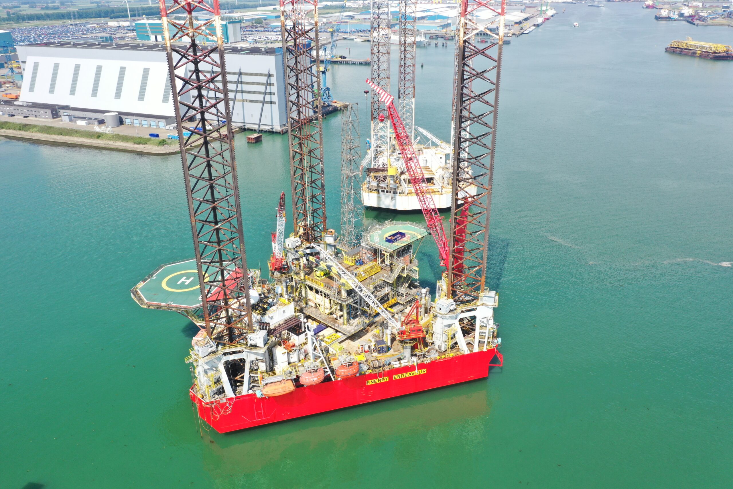 Platforms with high cranes seen from above