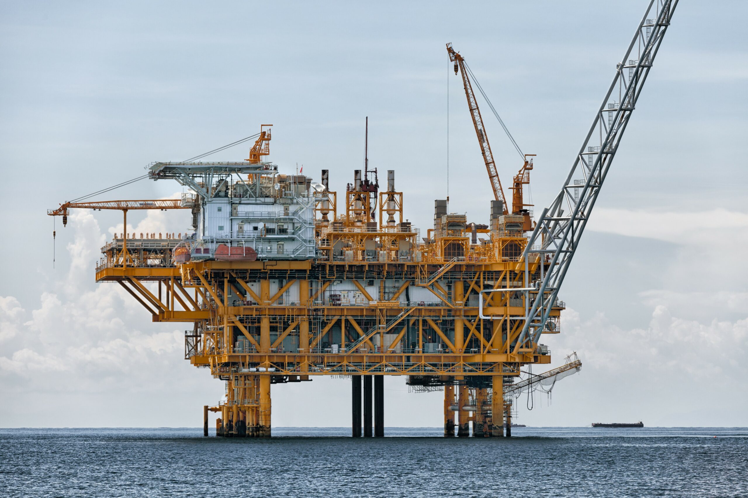 Double stage platform with craves on the water offshore Vietnam 